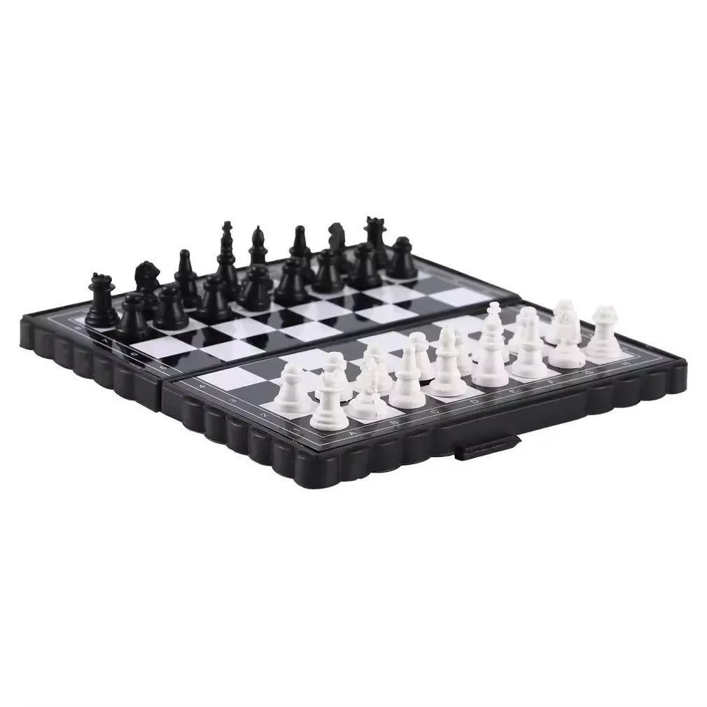 1Pc Mini Magnetic  Chess Set   - Kids Outdoor Outfit avaliação e preço
